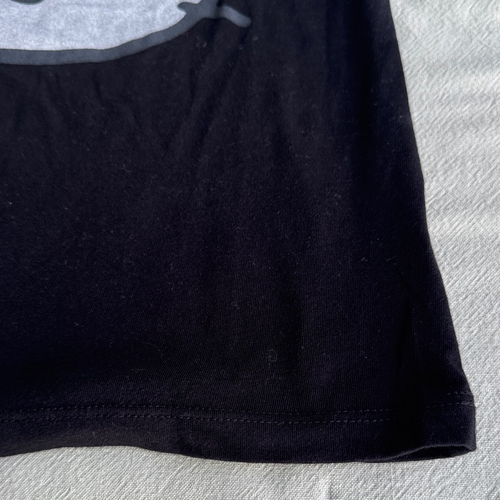 Hello Kitty Black & White V‑Neck Raglan Tee - Picture 5 of 6